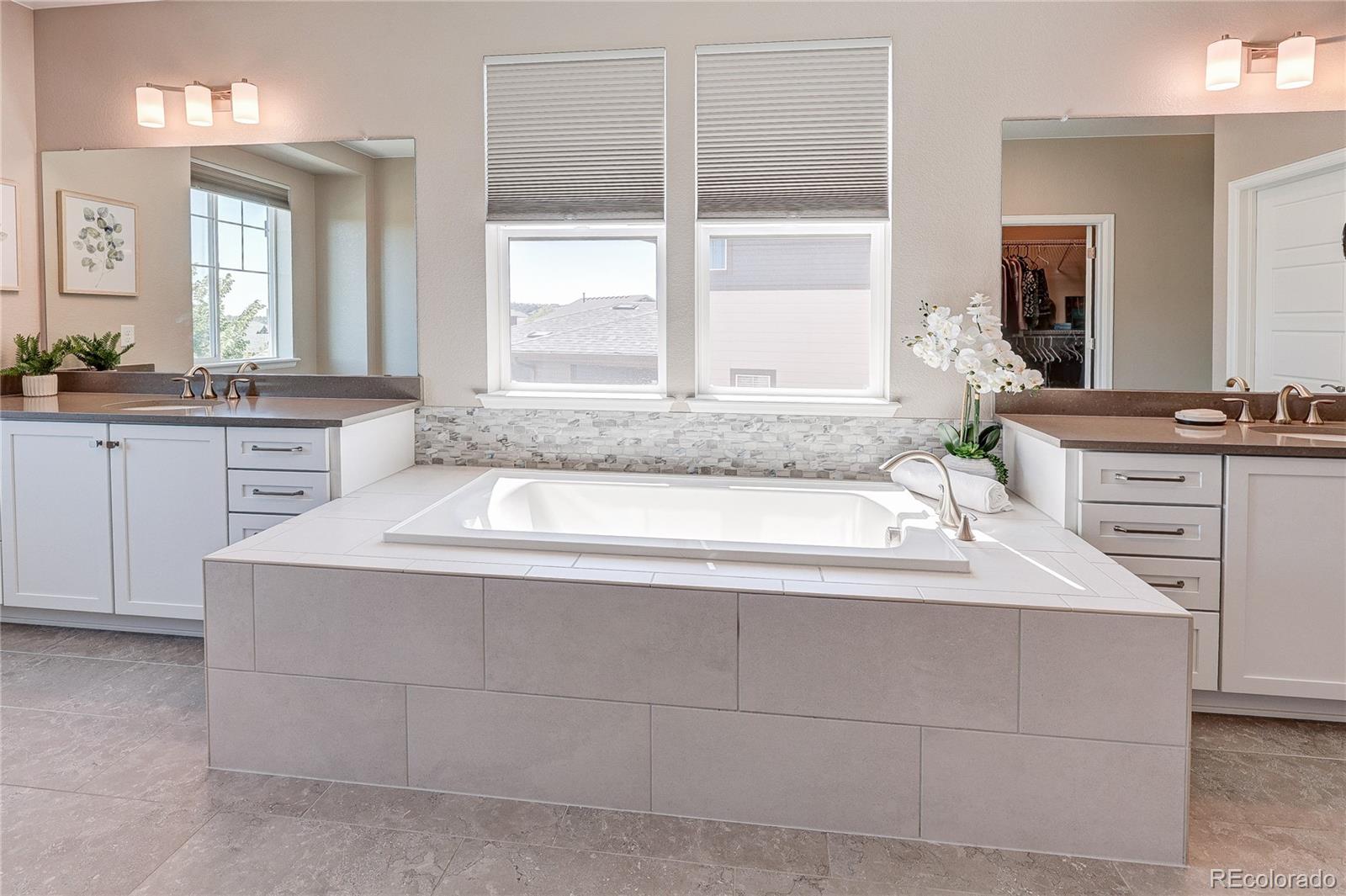 MLS Image #28 for 8035 s kewaunee street,aurora, Colorado