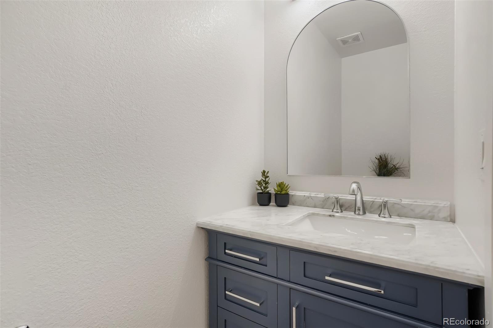 MLS Image #9 for 9276 e mansfield avenue ,denver, Colorado