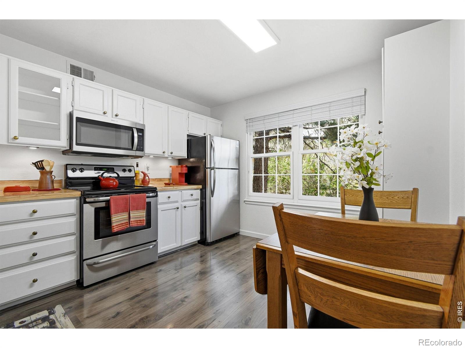 MLS Image #14 for 965 s miller street,lakewood, Colorado