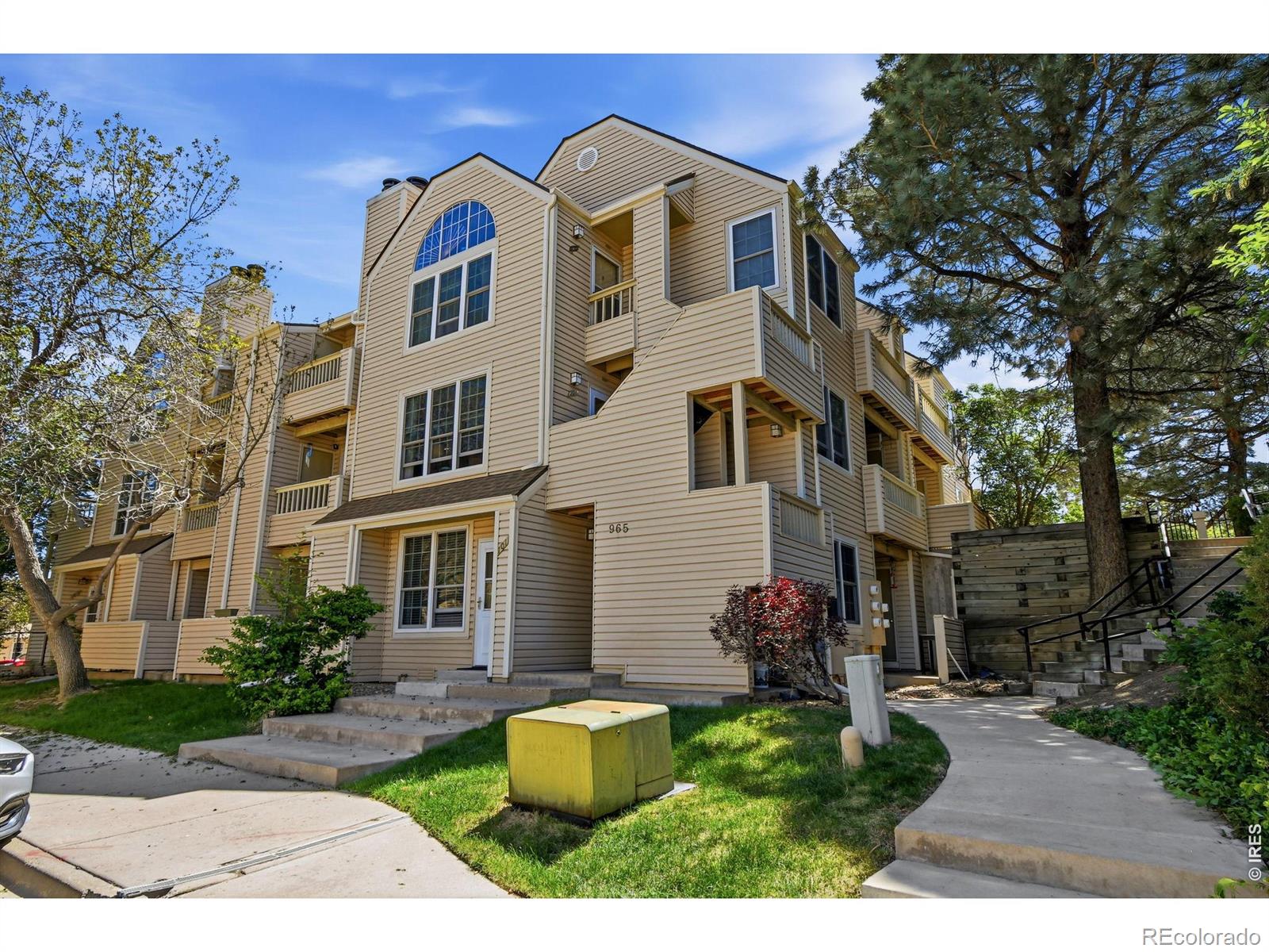 MLS Image #2 for 965 s miller street,lakewood, Colorado