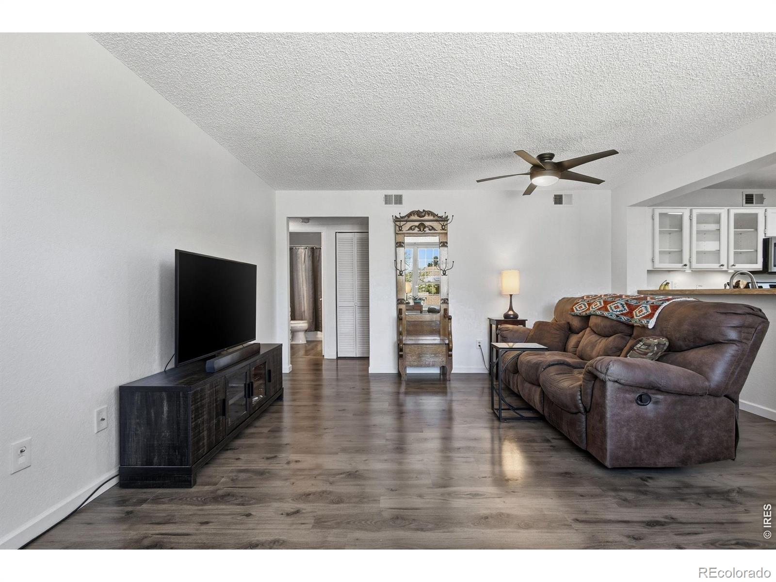 MLS Image #7 for 965 s miller street,lakewood, Colorado