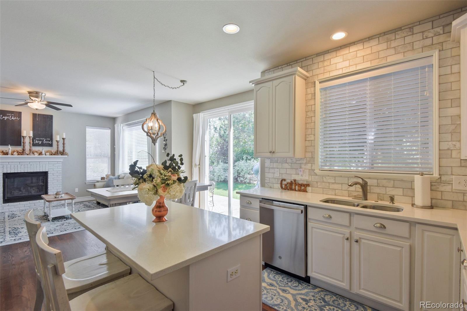 MLS Image #5 for 9917  hawthorne street,highlands ranch, Colorado