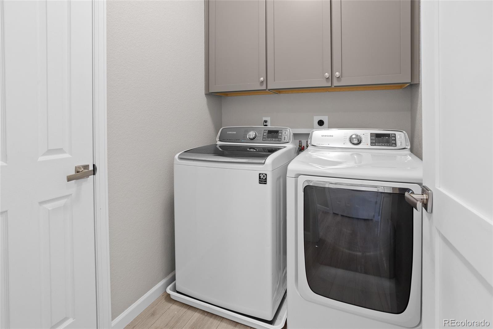 MLS Image #19 for 27884 e 9th lane,aurora, Colorado