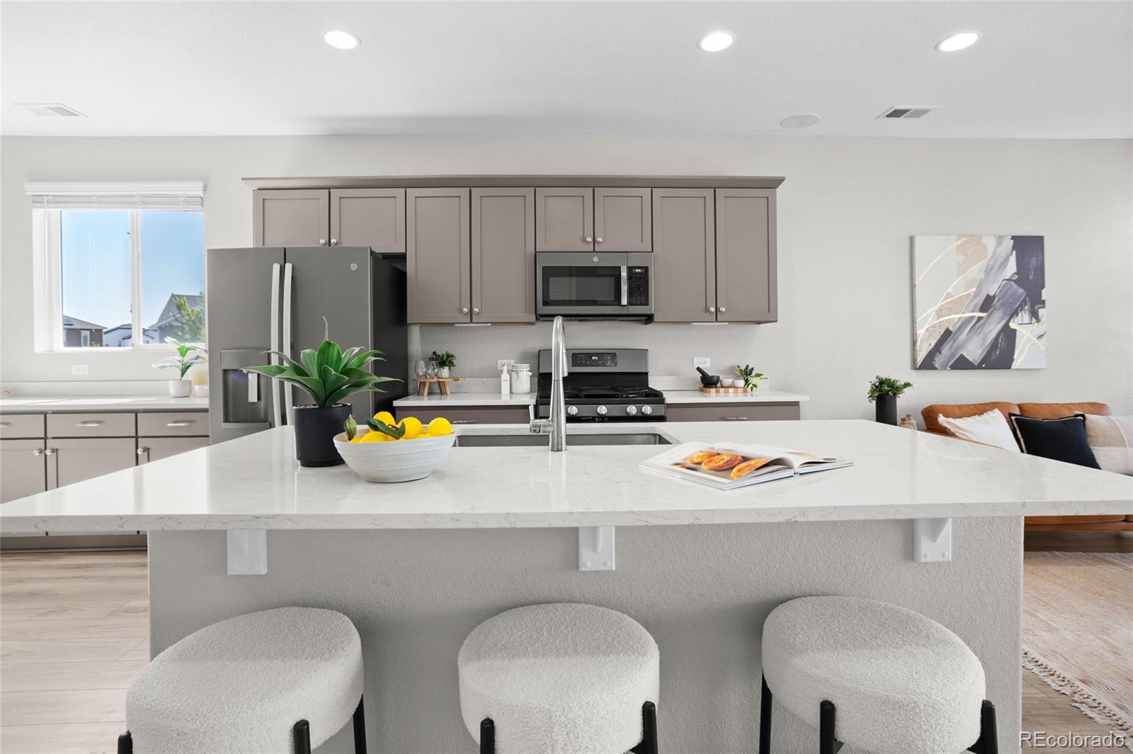 MLS Image #3 for 27884 e 9th lane,aurora, Colorado