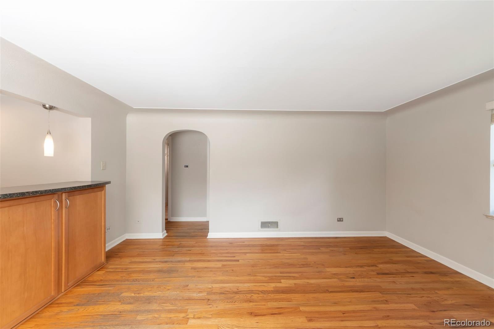 MLS Image #13 for 595 s high street,denver, Colorado