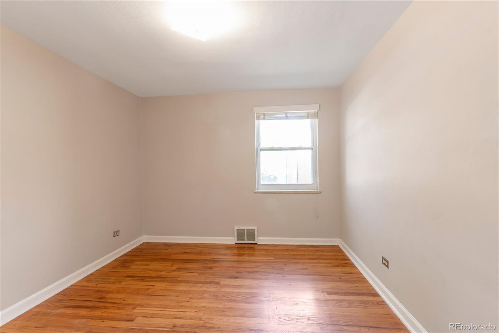 MLS Image #17 for 595 s high street,denver, Colorado