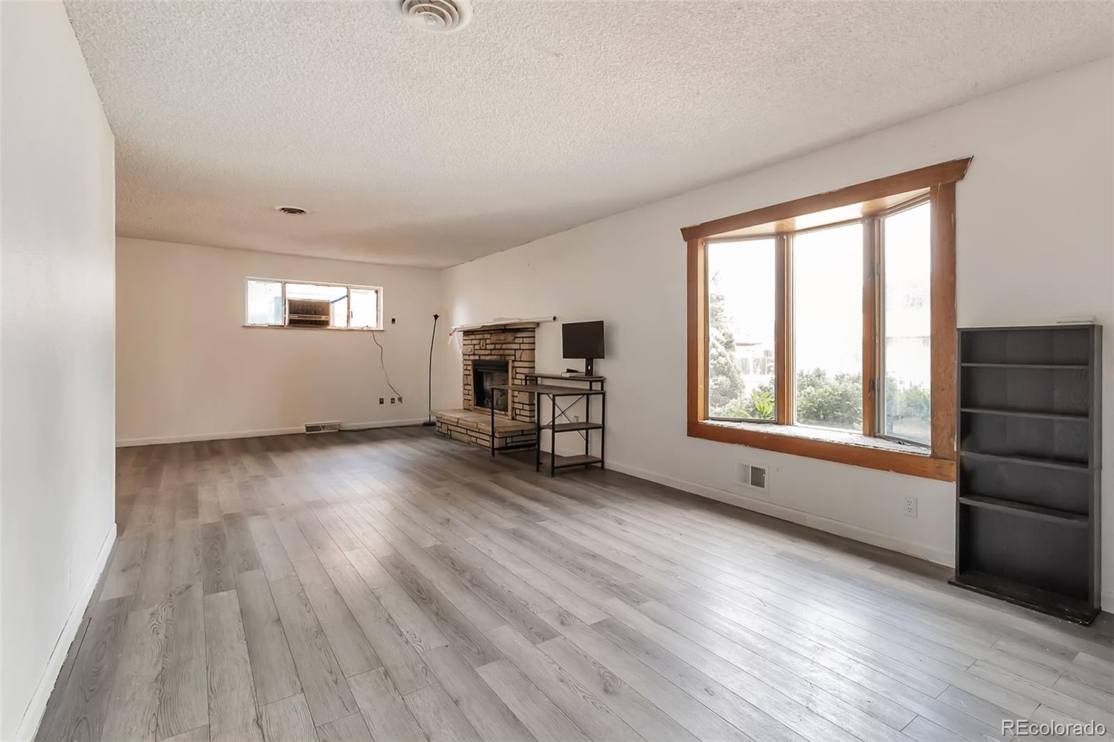 MLS Image #3 for 7100  zuni street,denver, Colorado