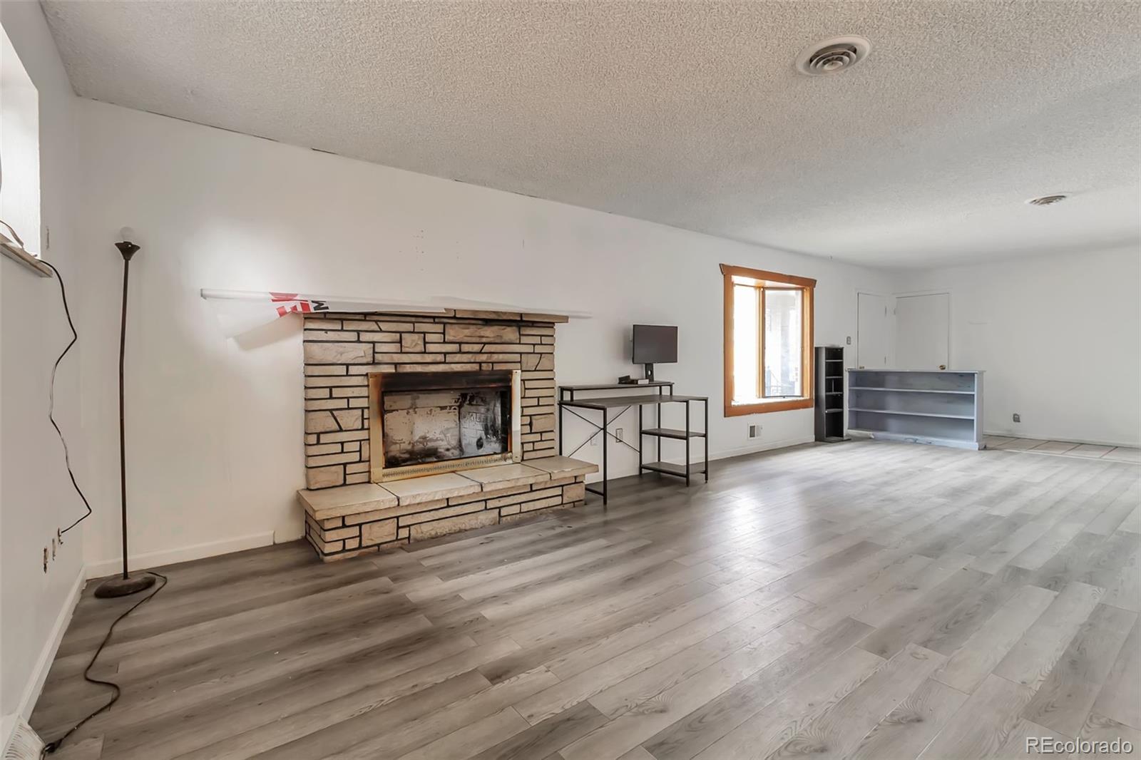 MLS Image #4 for 7100  zuni street,denver, Colorado