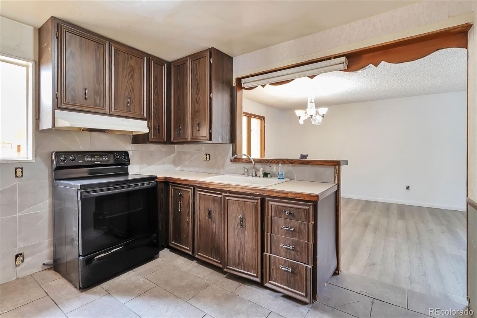 MLS Image #7 for 7100  zuni street,denver, Colorado