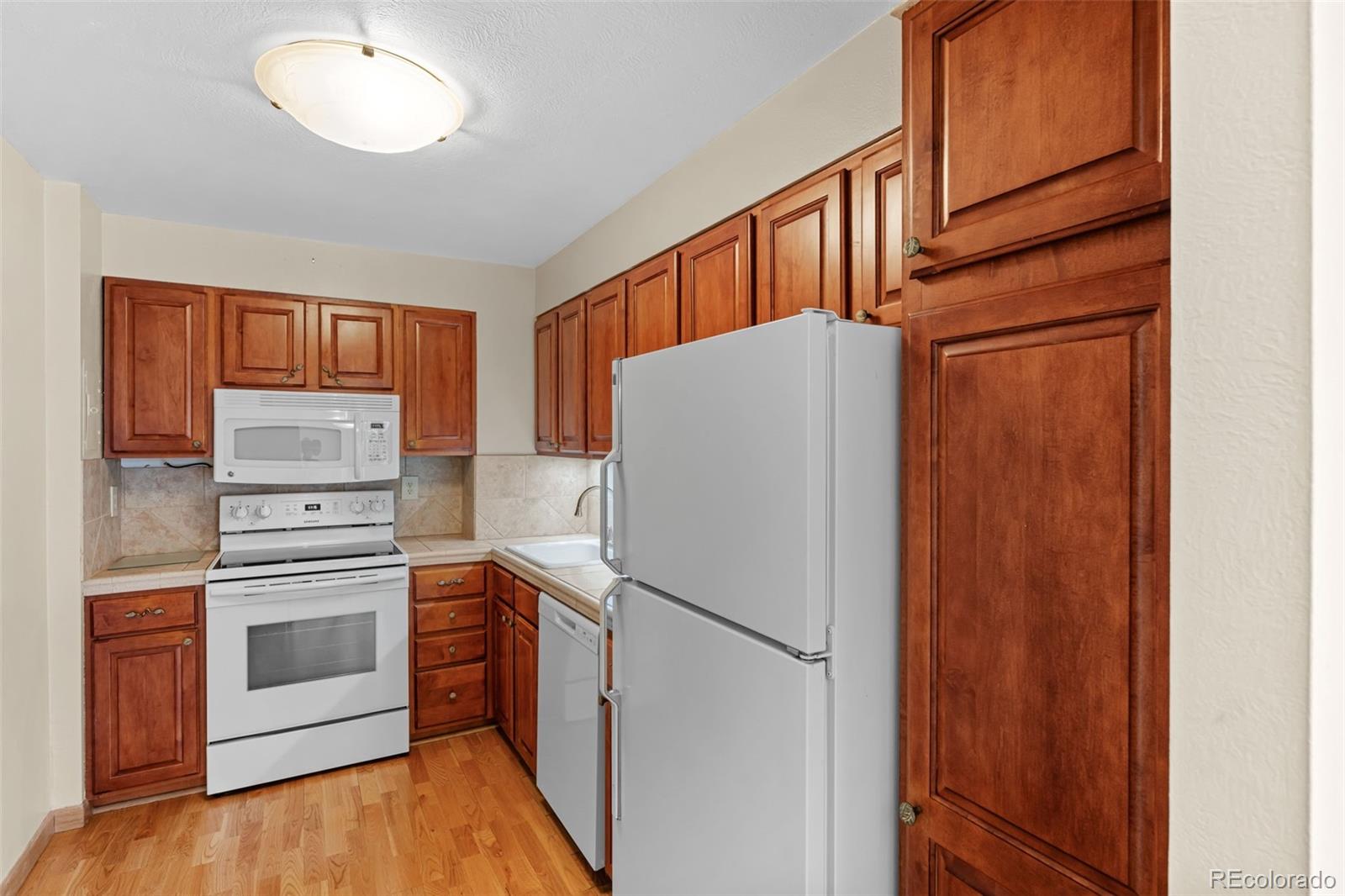 MLS Image #12 for 460 s marion parkway,denver, Colorado