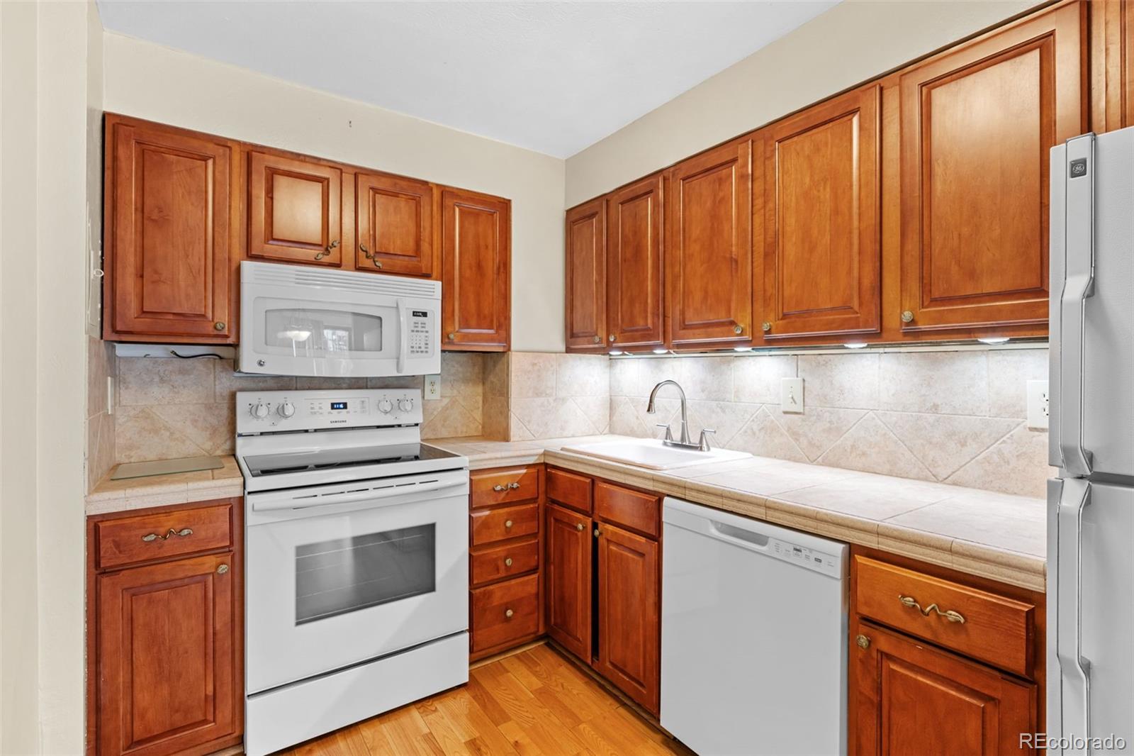 MLS Image #13 for 460 s marion parkway,denver, Colorado