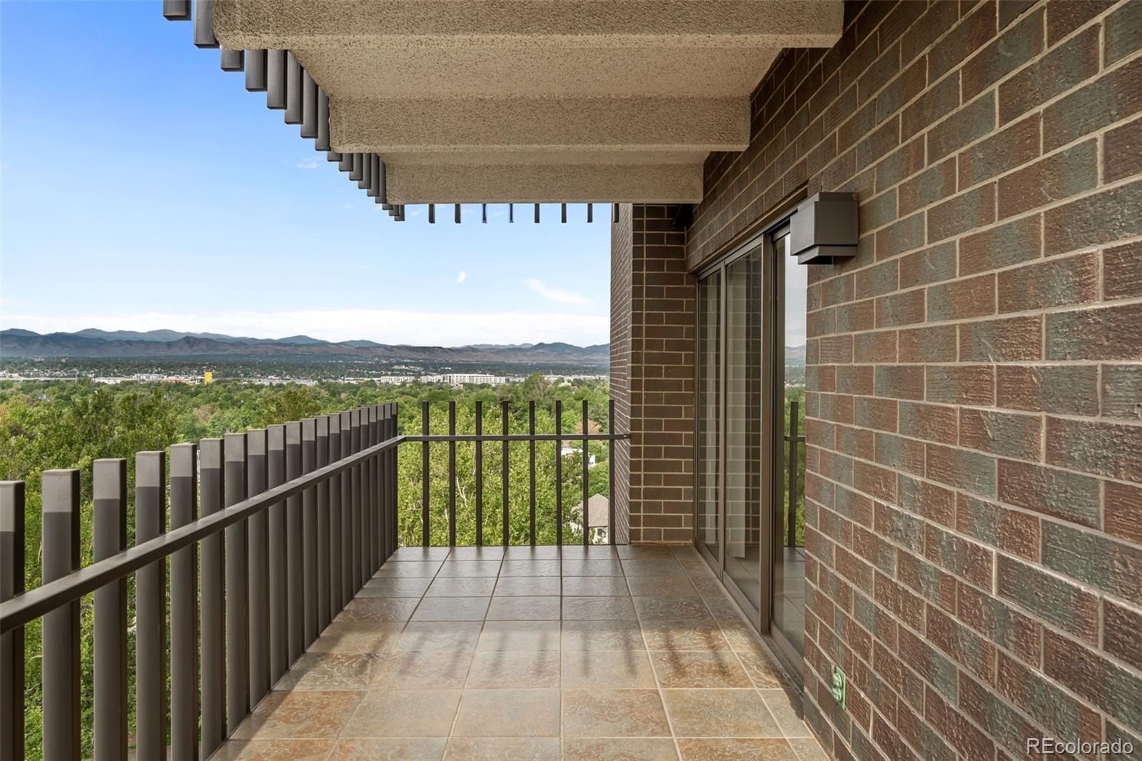 MLS Image #20 for 460 s marion parkway,denver, Colorado