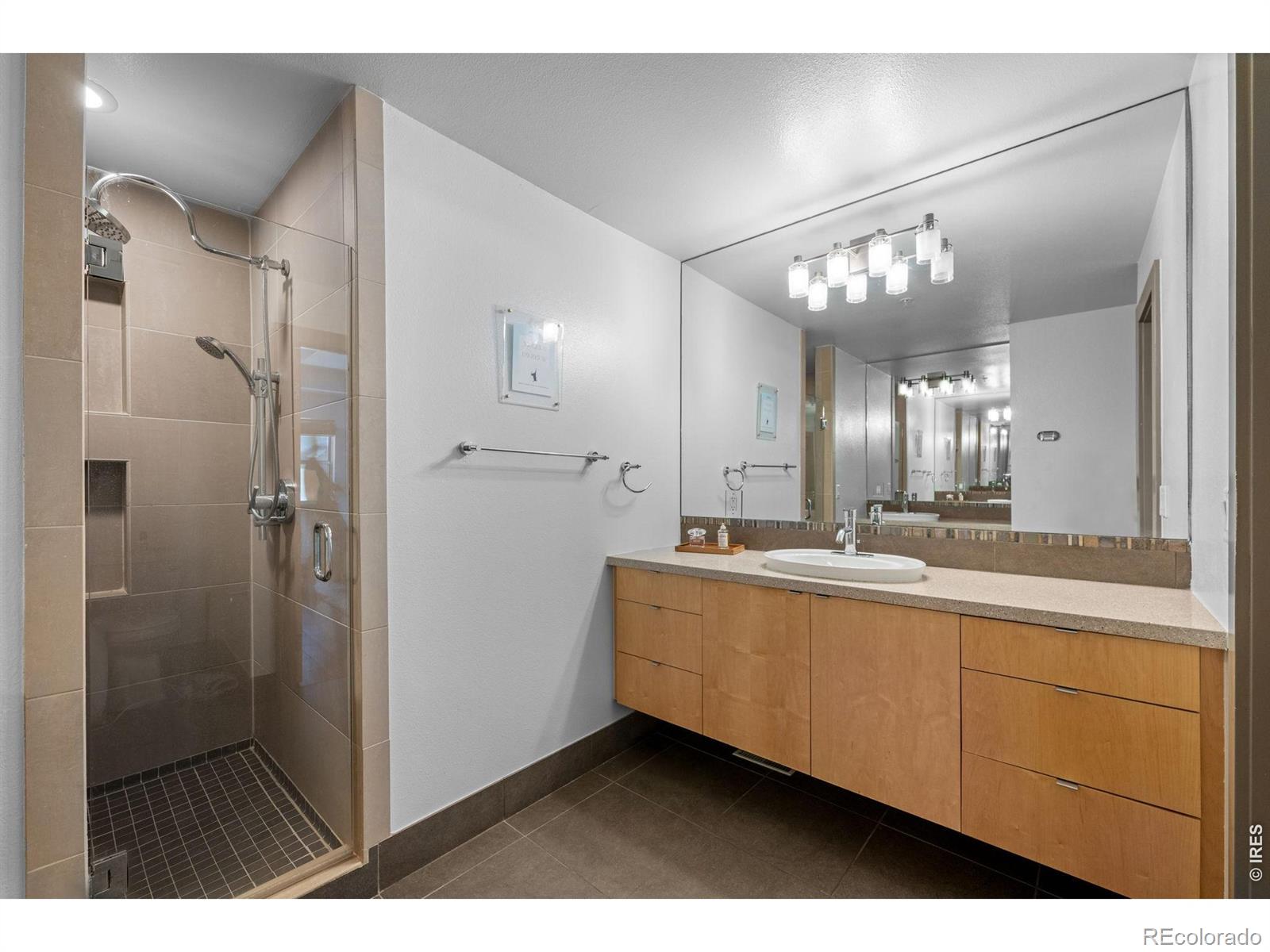 MLS Image #17 for 2900  wyandot street,denver, Colorado