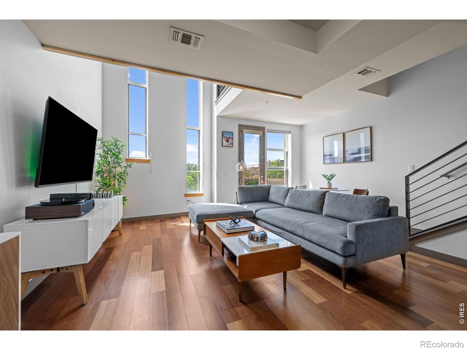 MLS Image #5 for 2900  wyandot street,denver, Colorado