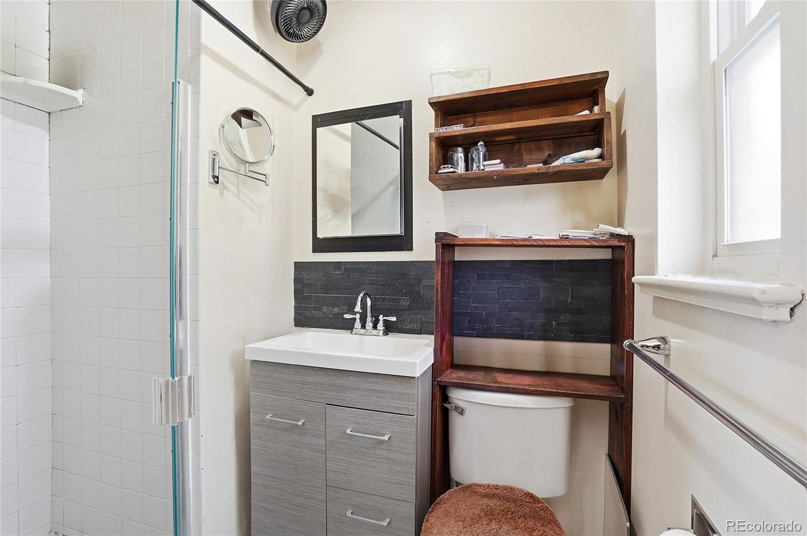 MLS Image #18 for 6895 w bayaud avenue,denver, Colorado