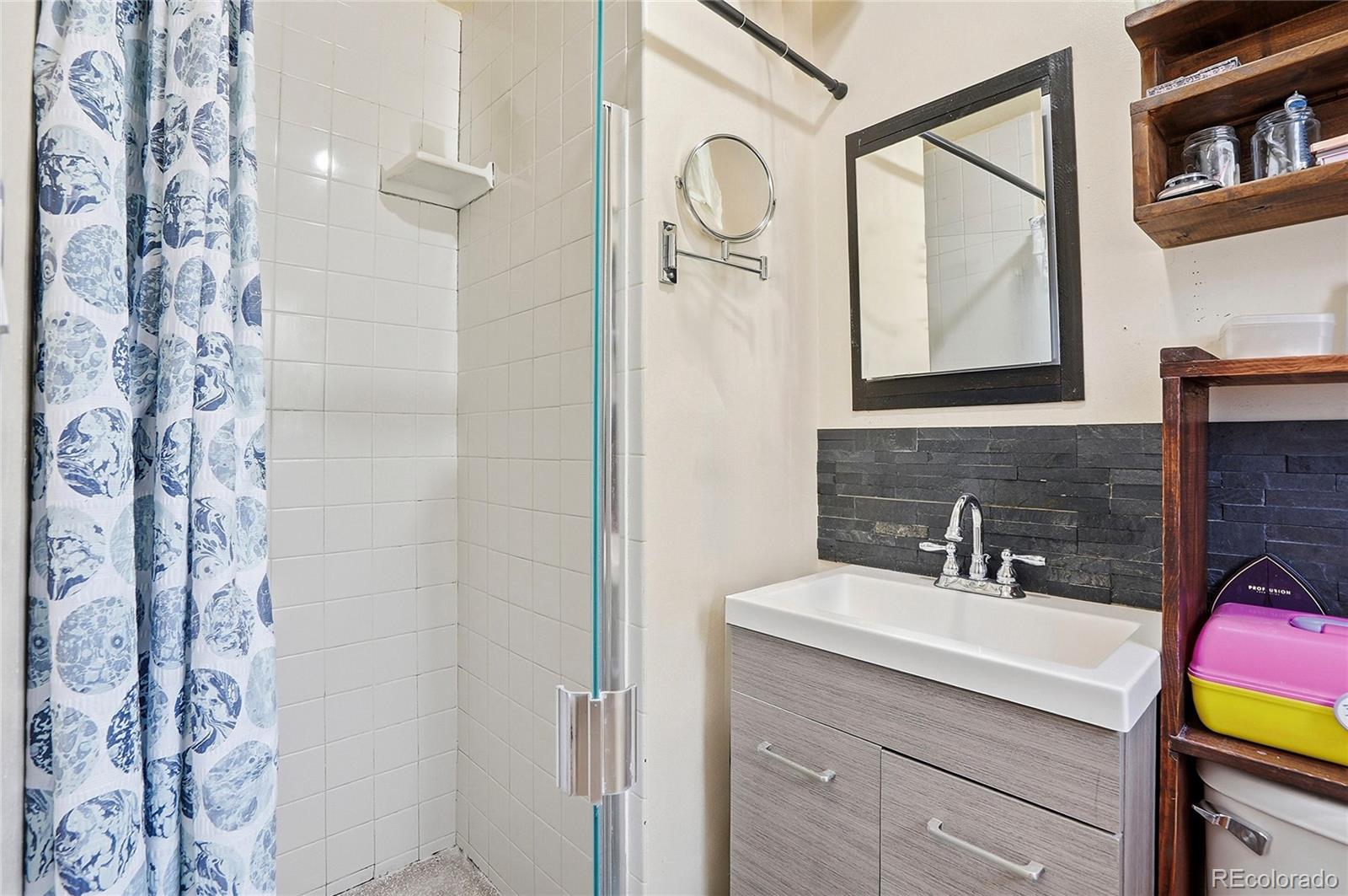 MLS Image #19 for 6895 w bayaud avenue,denver, Colorado