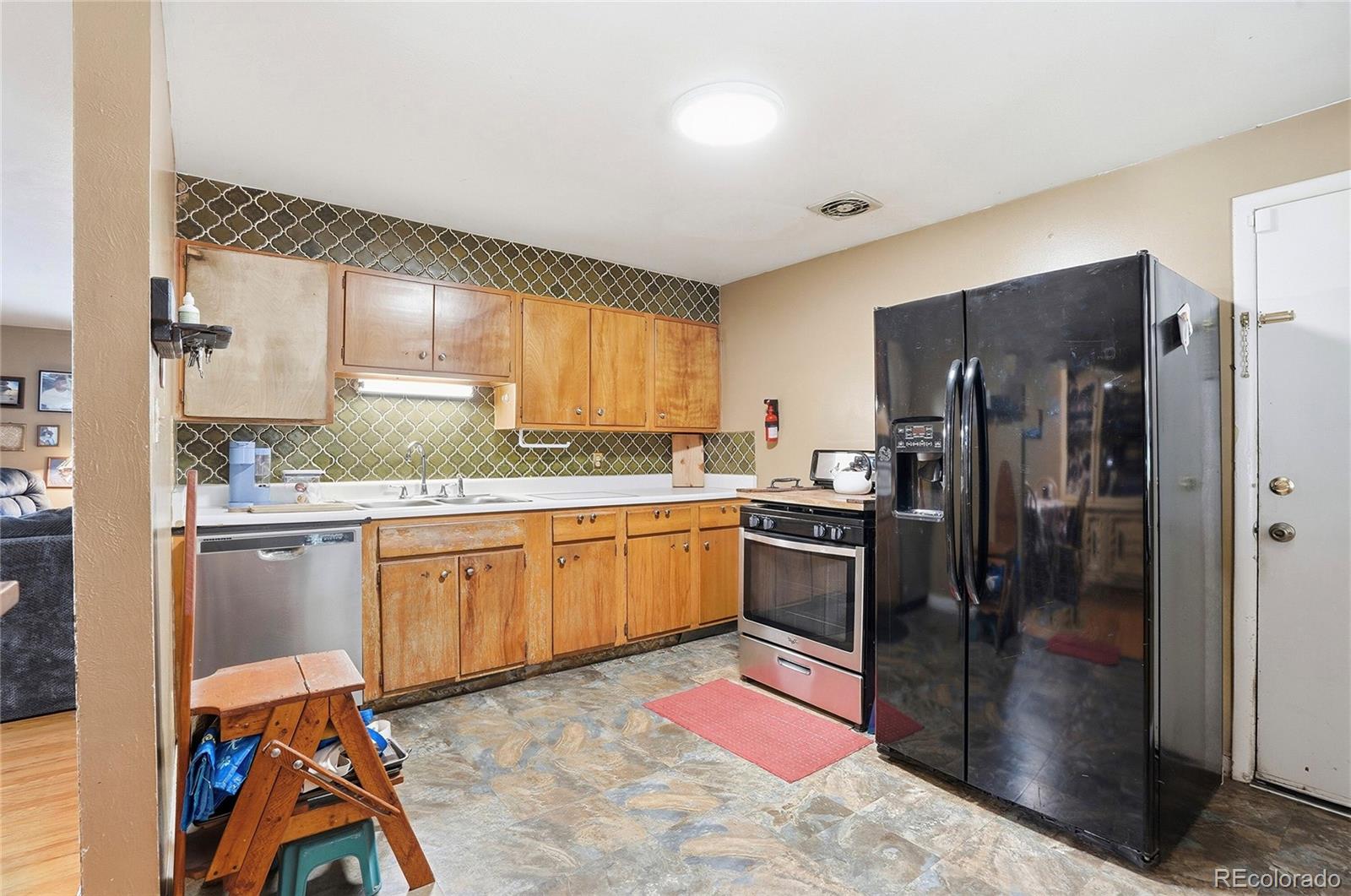 MLS Image #9 for 6895 w bayaud avenue,denver, Colorado