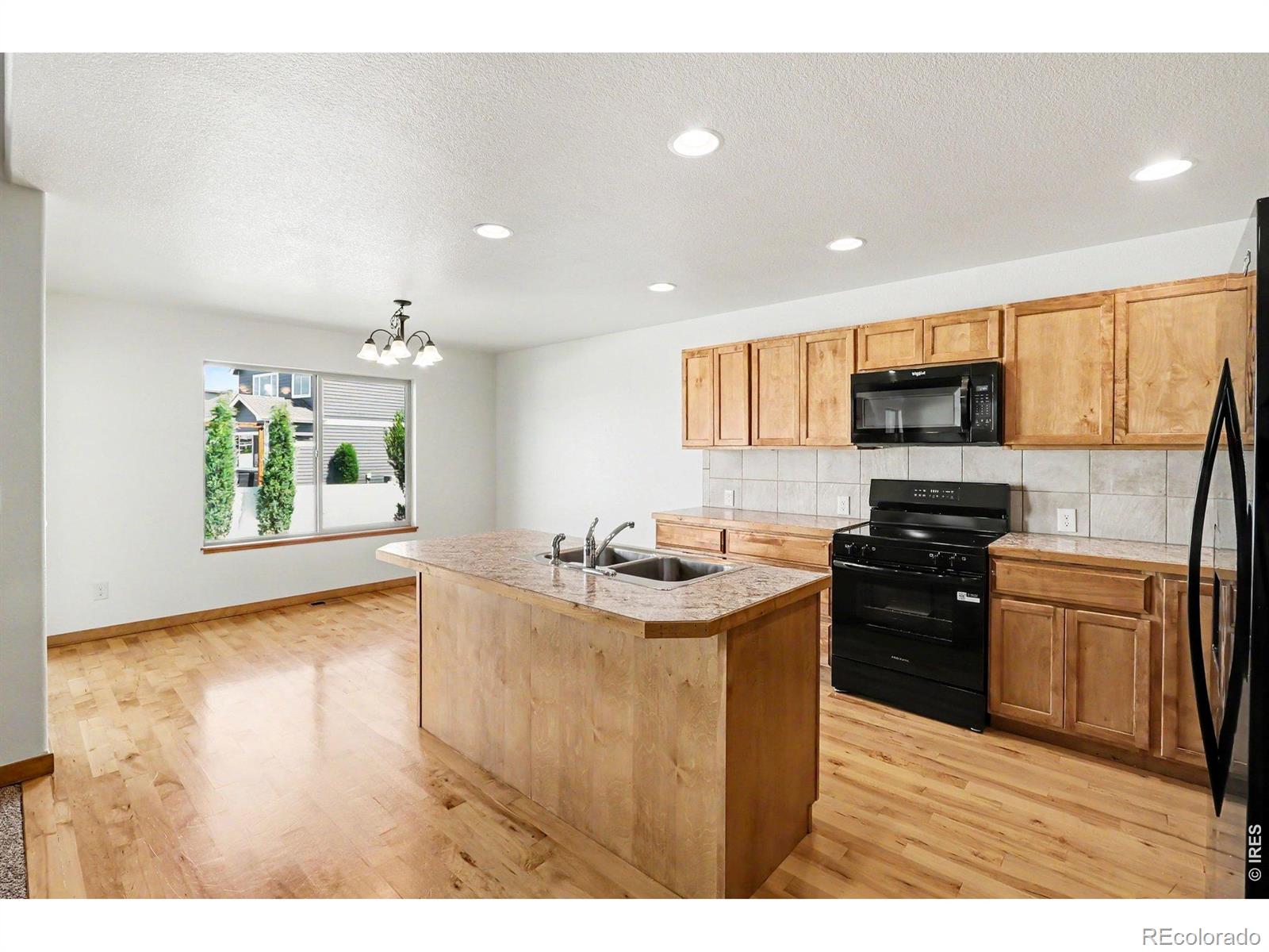 MLS Image #11 for 655 s mountain view drive,eaton, Colorado