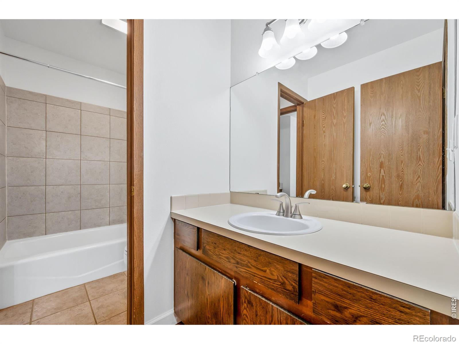 MLS Image #10 for 925  columbia road,fort collins, Colorado