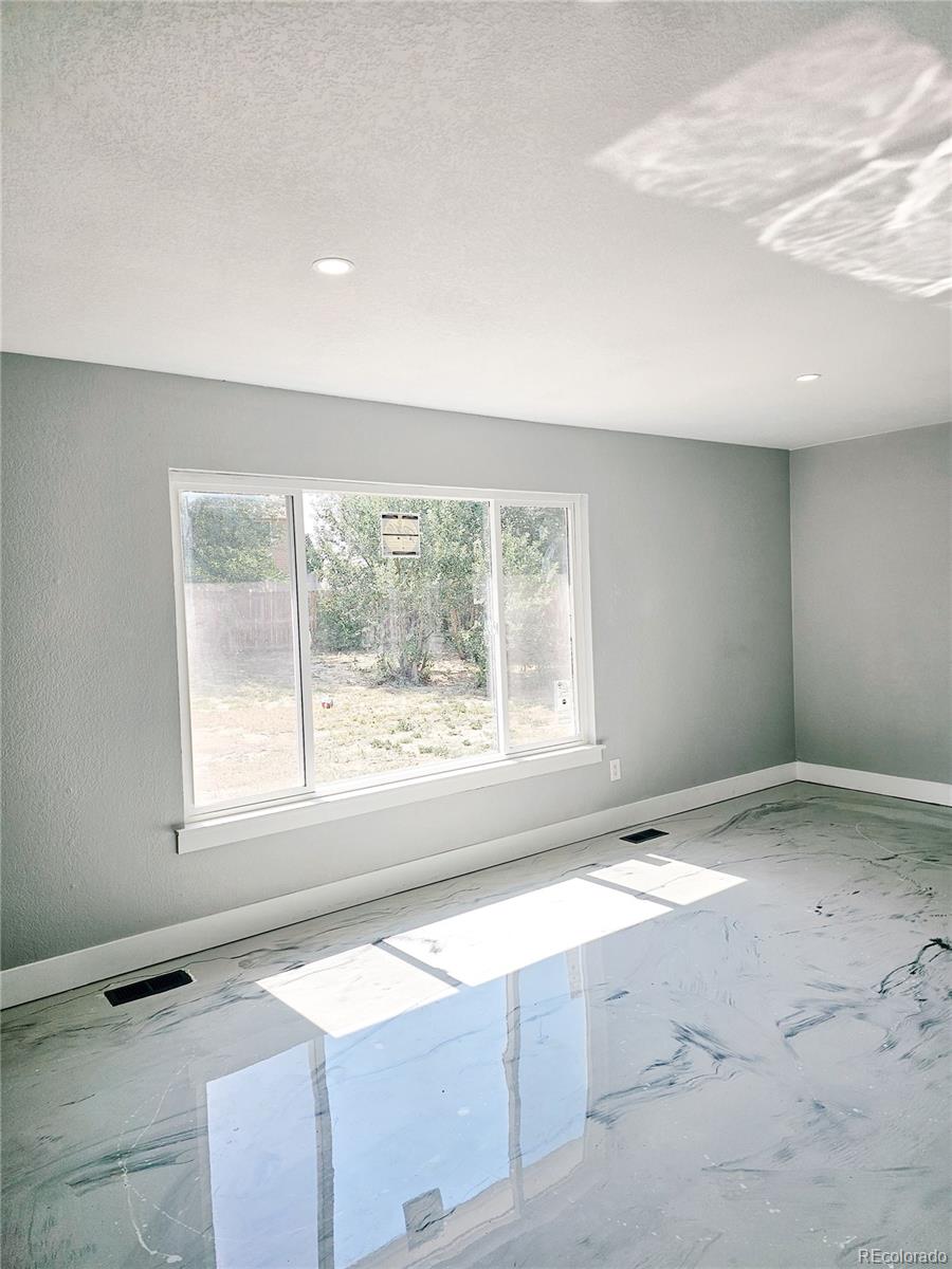 MLS Image #19 for 4716  freeport way,denver, Colorado