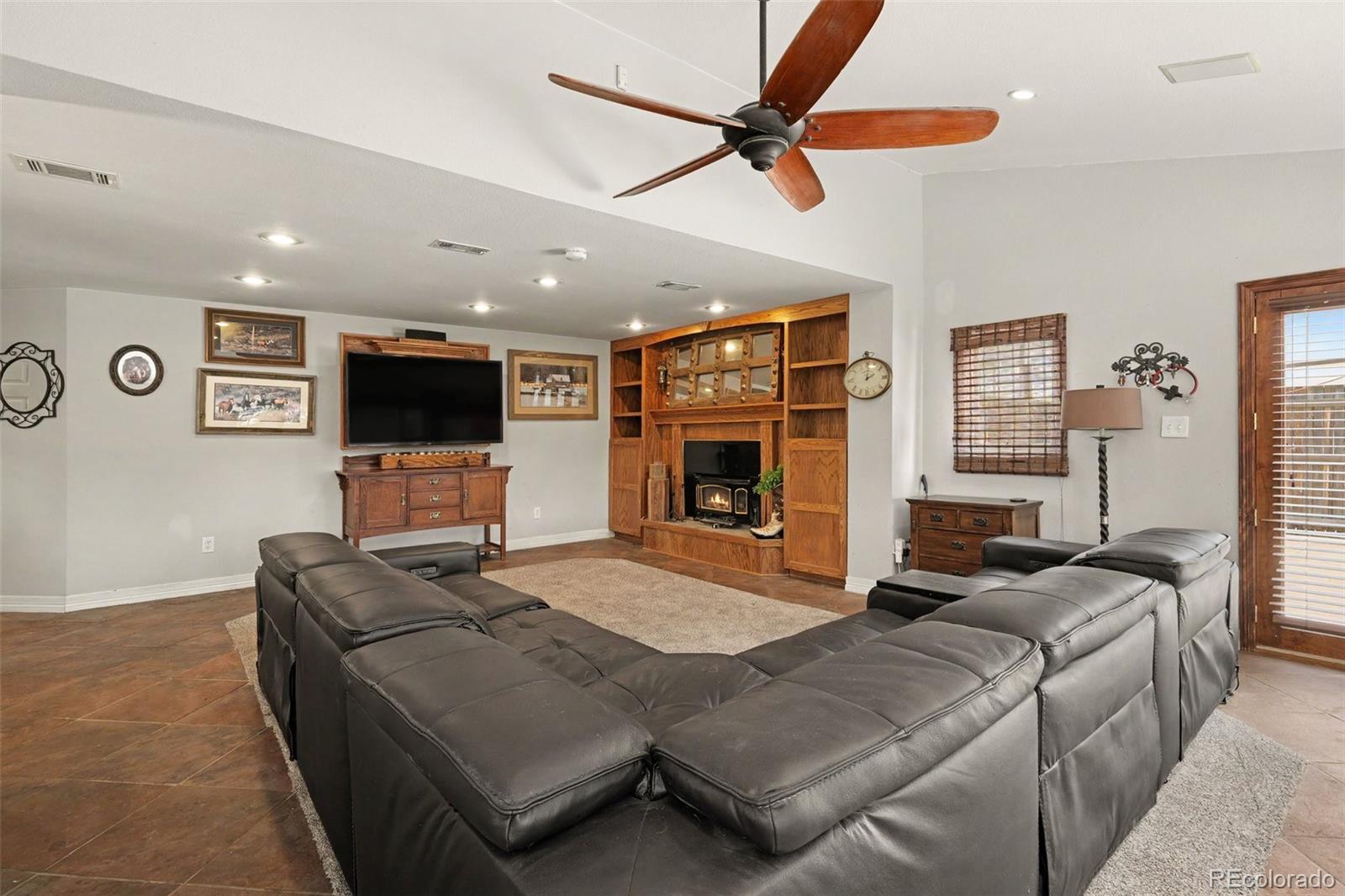 MLS Image #11 for 8143 s otis court,littleton, Colorado