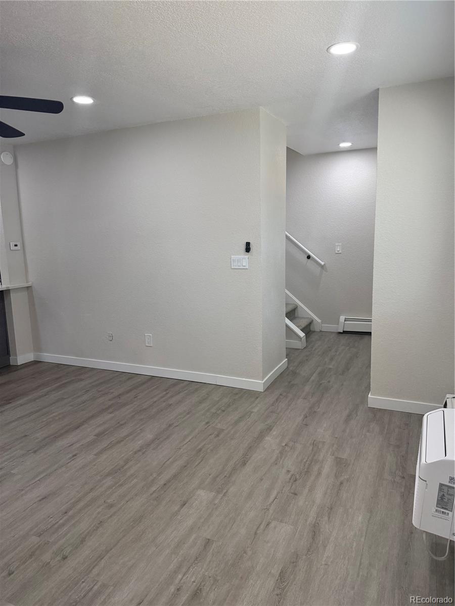 MLS Image #16 for 92  newark street,aurora, Colorado