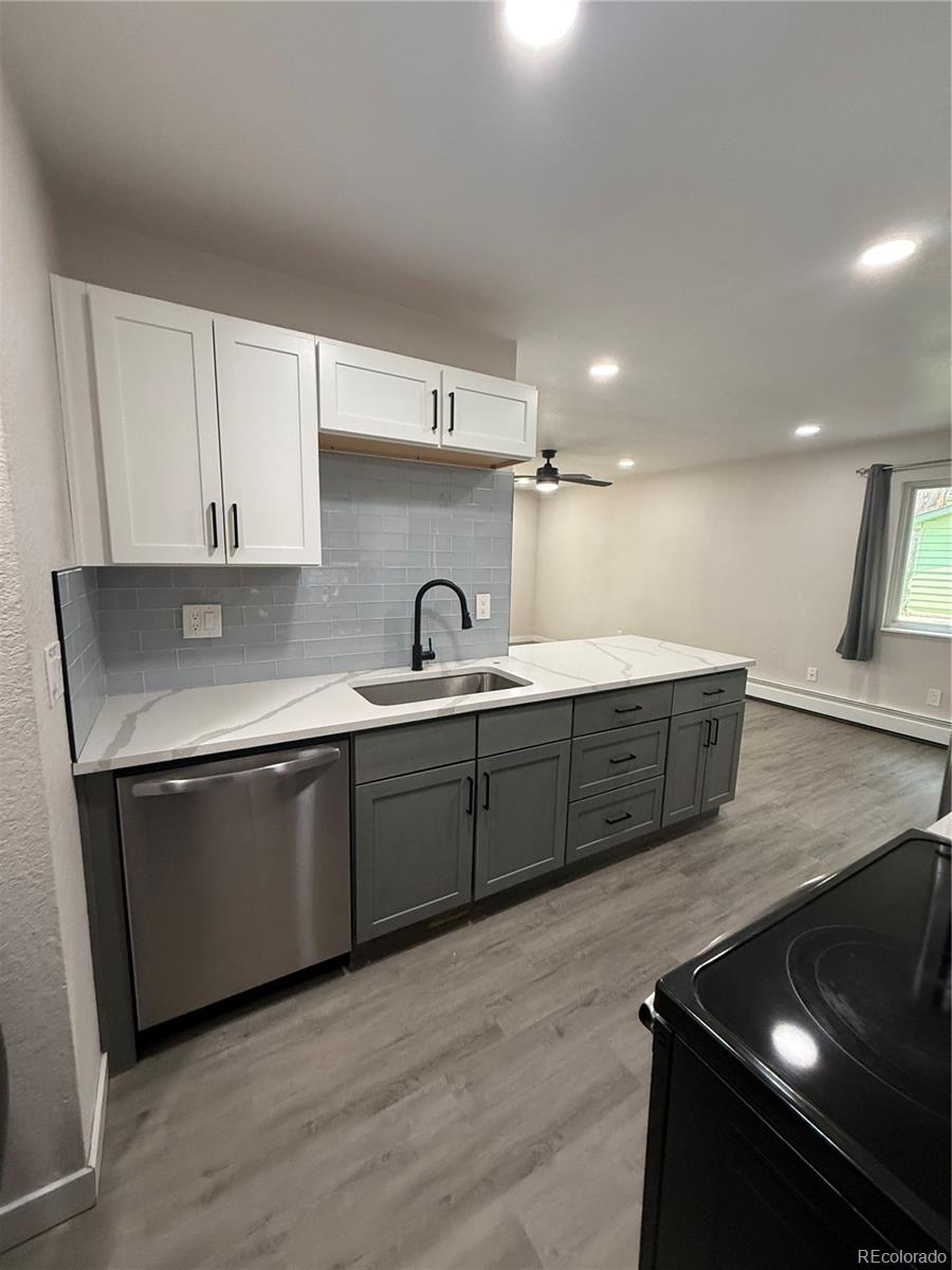 MLS Image #7 for 92  newark street,aurora, Colorado