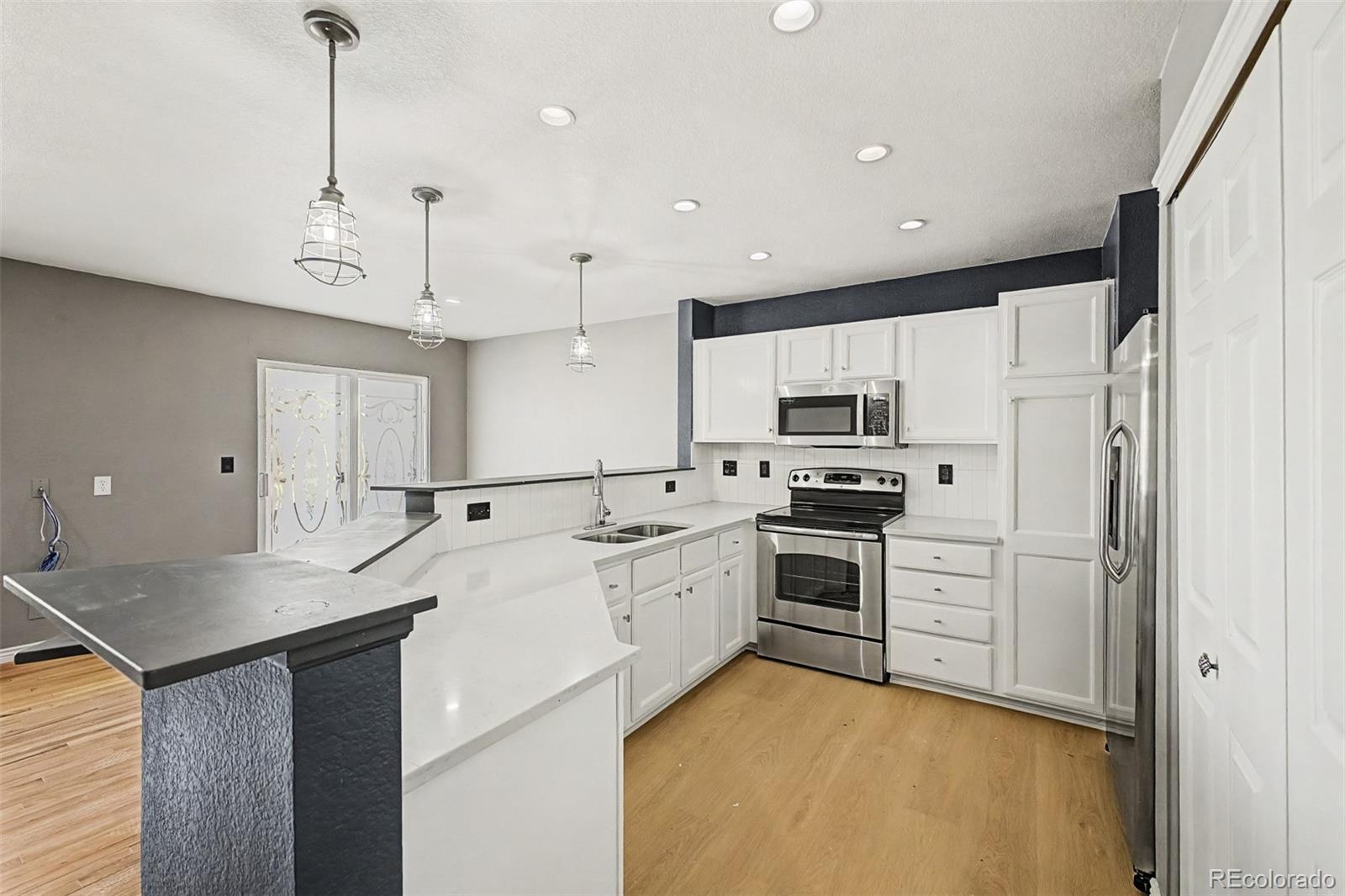 MLS Image #11 for 2147 e 103rd avenue,denver, Colorado