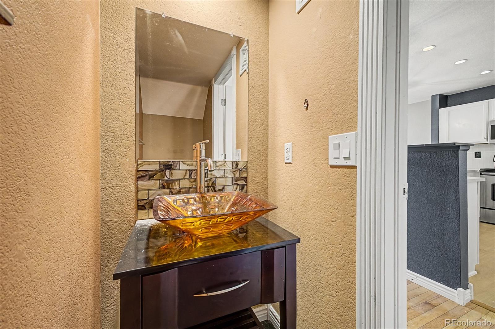 MLS Image #14 for 2147 e 103rd avenue,denver, Colorado