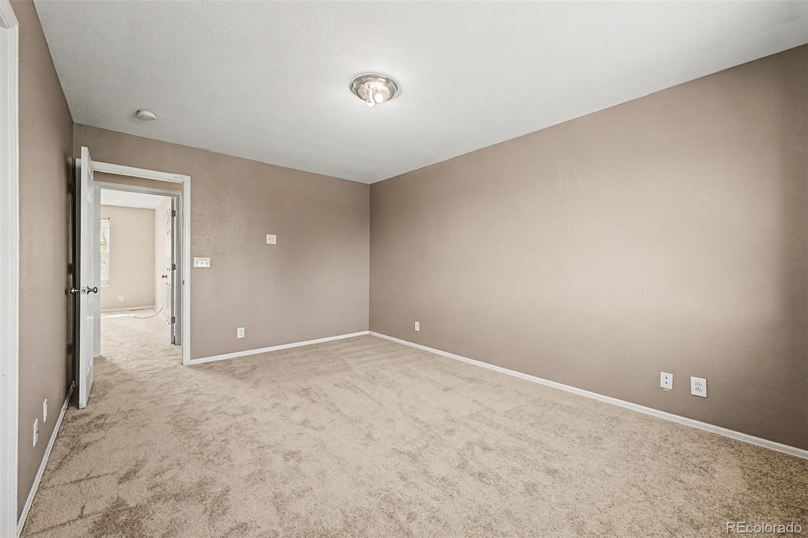 MLS Image #20 for 2147 e 103rd avenue,denver, Colorado