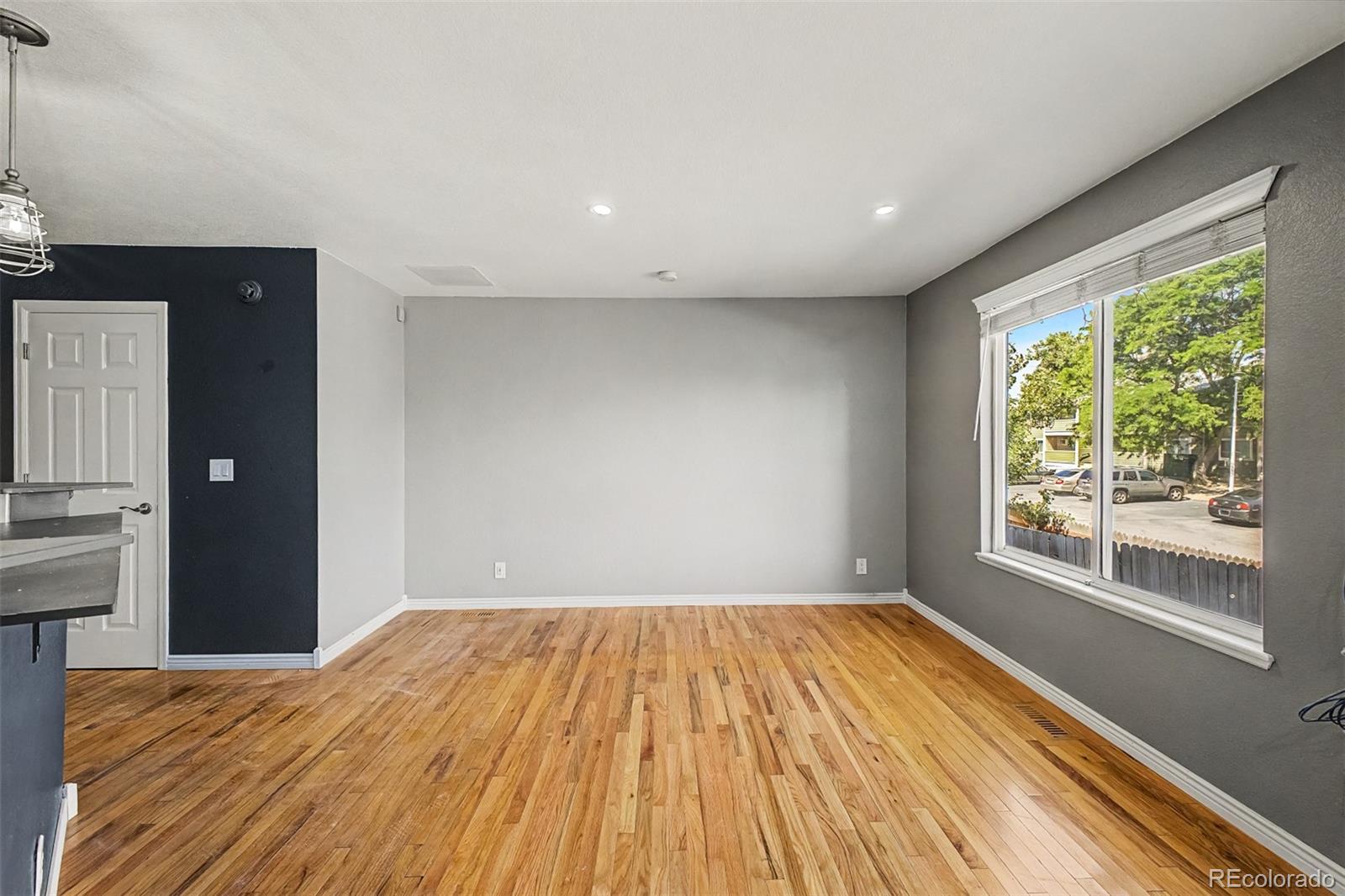 MLS Image #9 for 2147 e 103rd avenue,denver, Colorado
