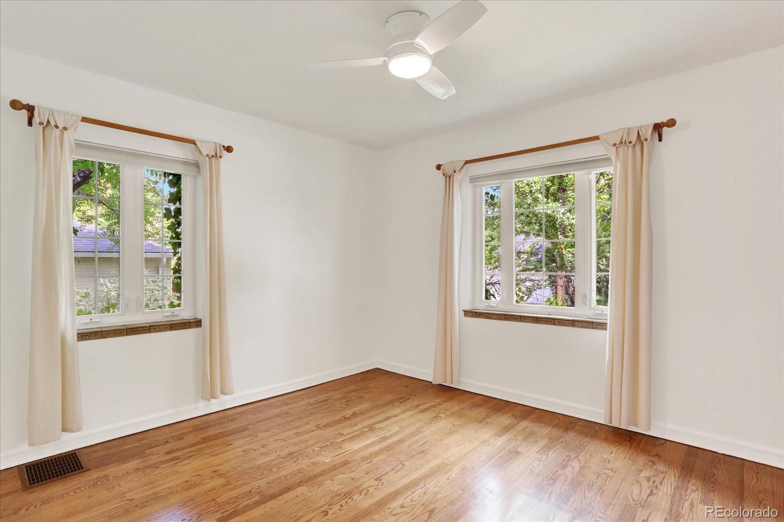 MLS Image #10 for 695  dahlia street,denver, Colorado