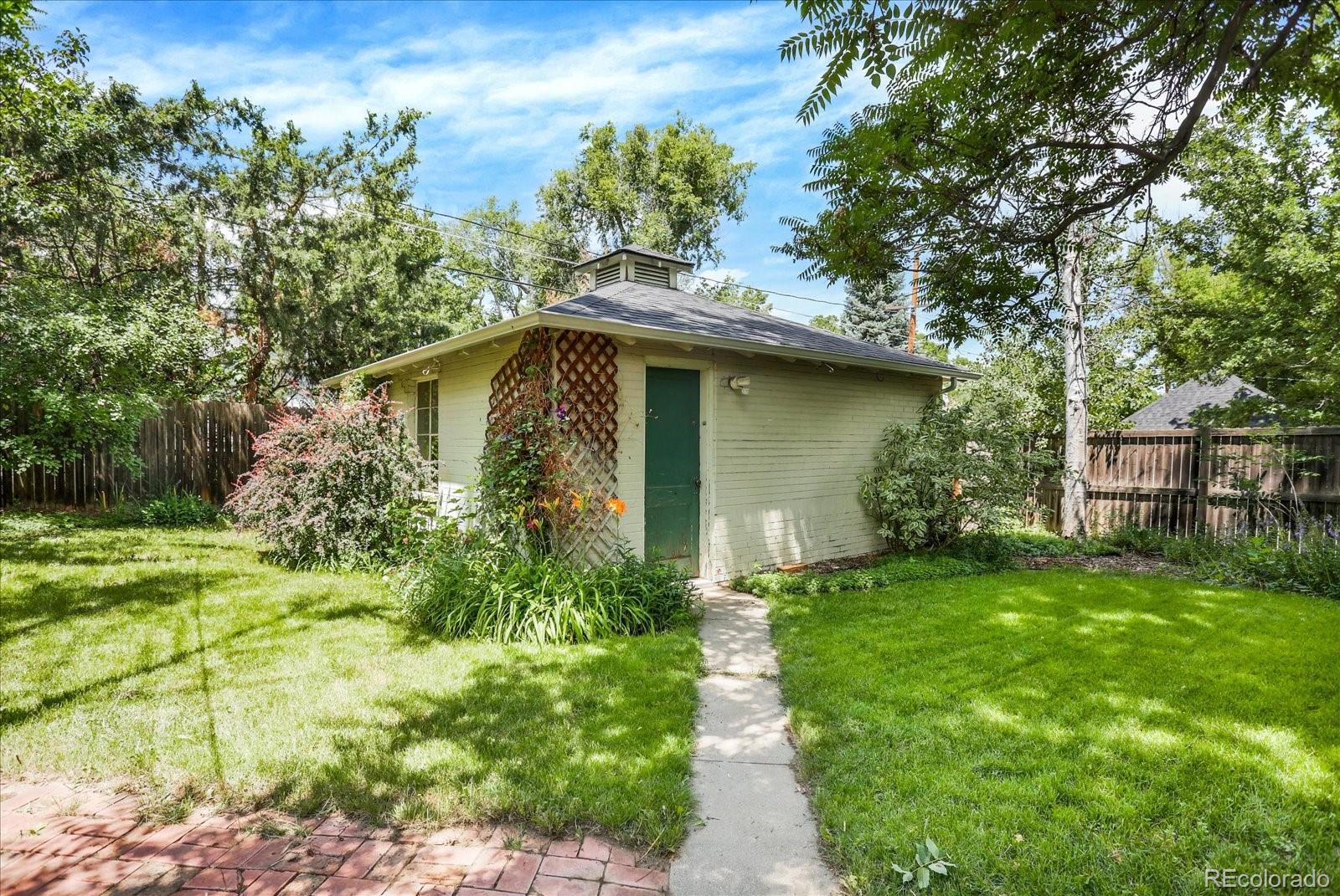 MLS Image #15 for 695  dahlia street,denver, Colorado