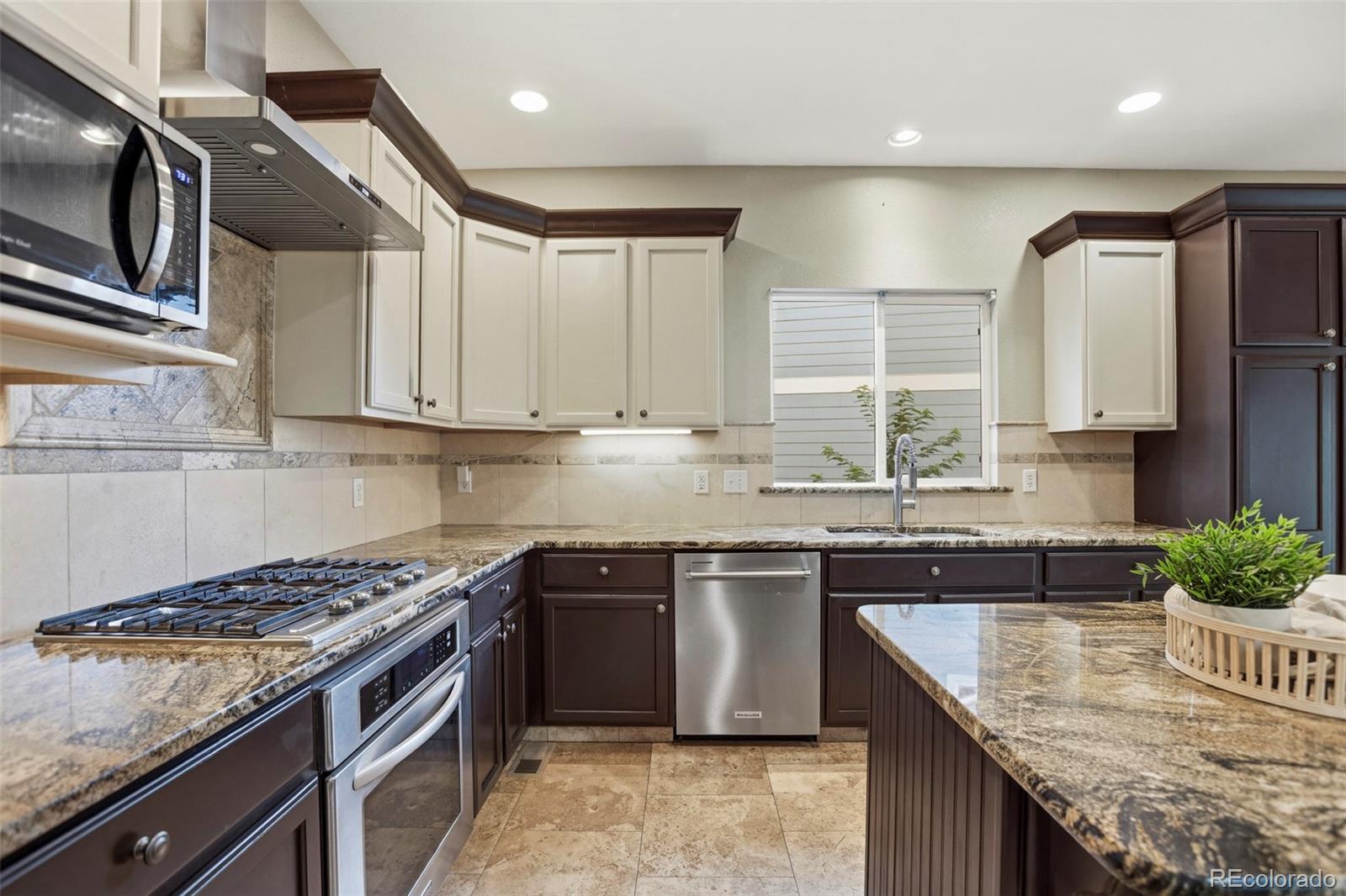 MLS Image #2 for 6668 s killarney court,aurora, Colorado