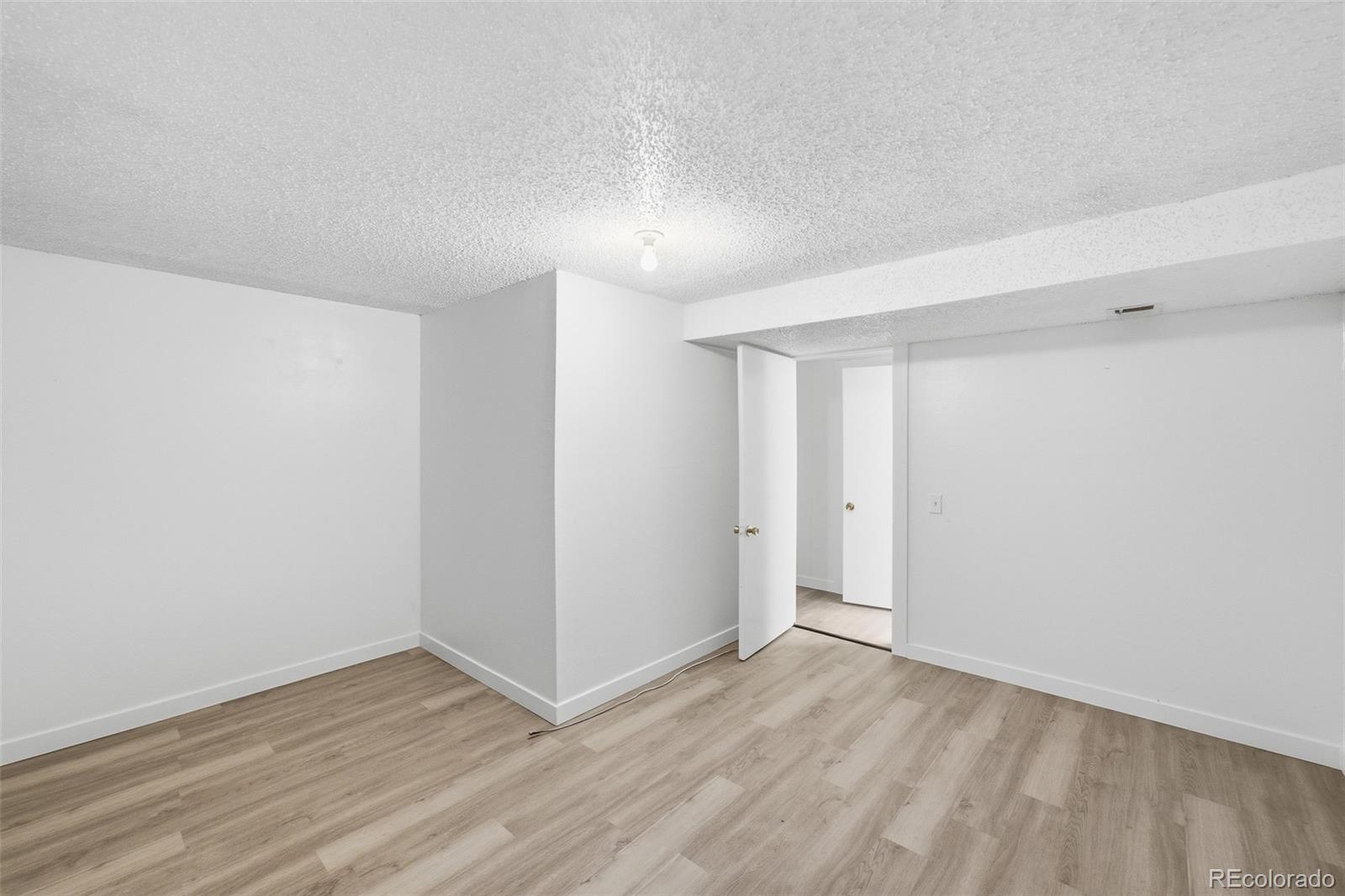 MLS Image #10 for 745  mobile street,aurora, Colorado