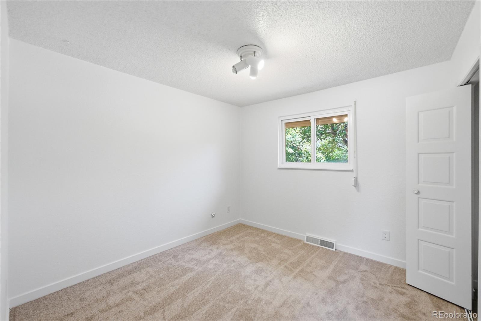 MLS Image #6 for 745  mobile street,aurora, Colorado