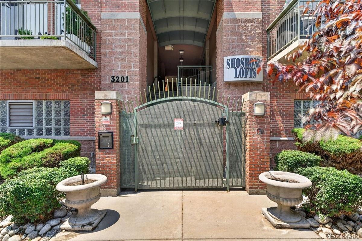MLS Image #6 for 3201 n shoshone street,denver, Colorado
