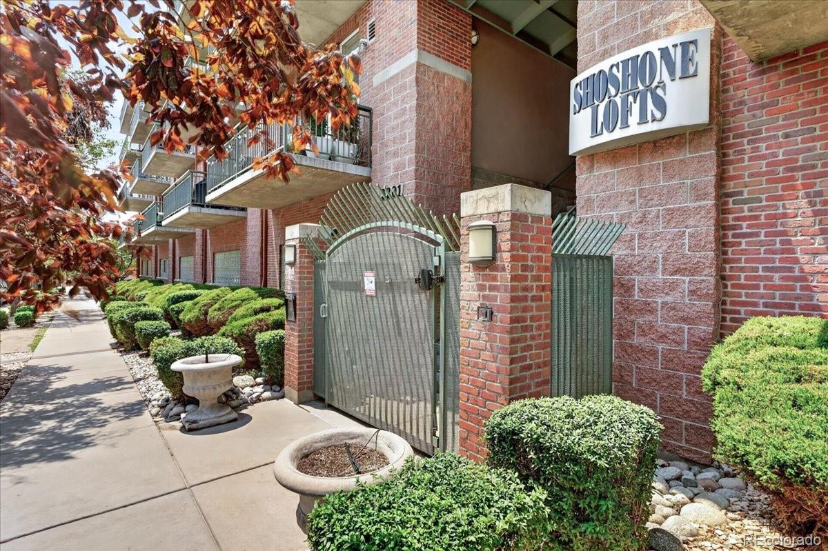 MLS Image #7 for 3201 n shoshone street,denver, Colorado