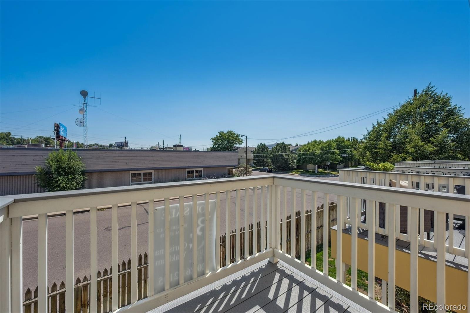 MLS Image #10 for 783 s locust street,denver, Colorado