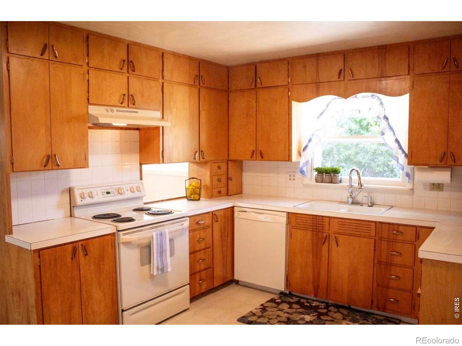 MLS Image #24 for 1744 n overland trail,fort collins, Colorado