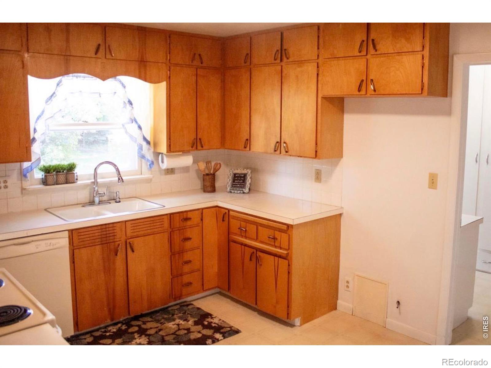 MLS Image #25 for 1744 n overland trail,fort collins, Colorado