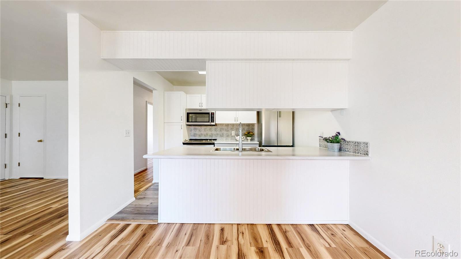 MLS Image #14 for 8792  chase drive,arvada, Colorado