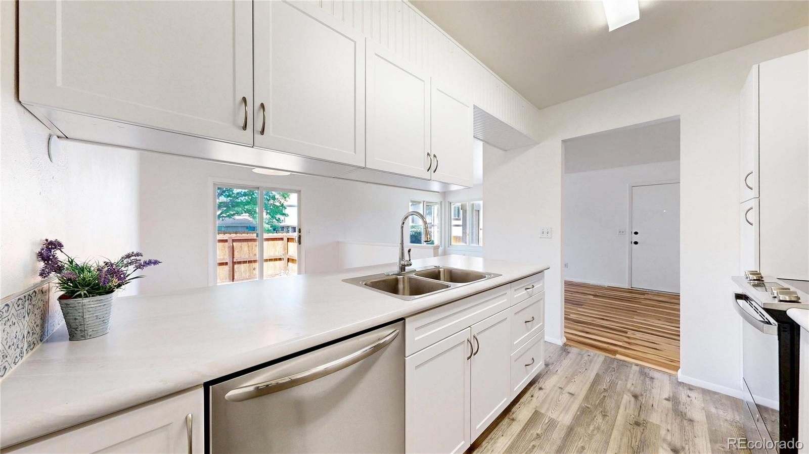 MLS Image #9 for 8792  chase drive,arvada, Colorado