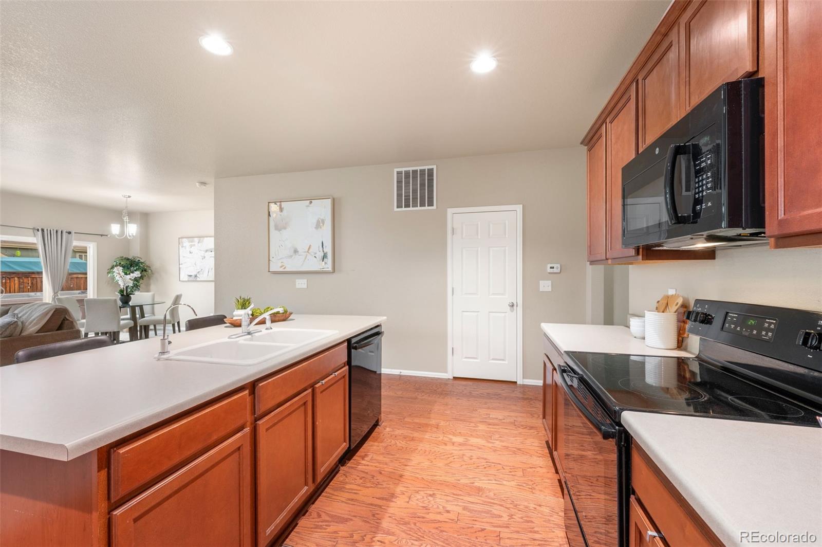 MLS Image #18 for 12665 e 104th place,commerce city, Colorado