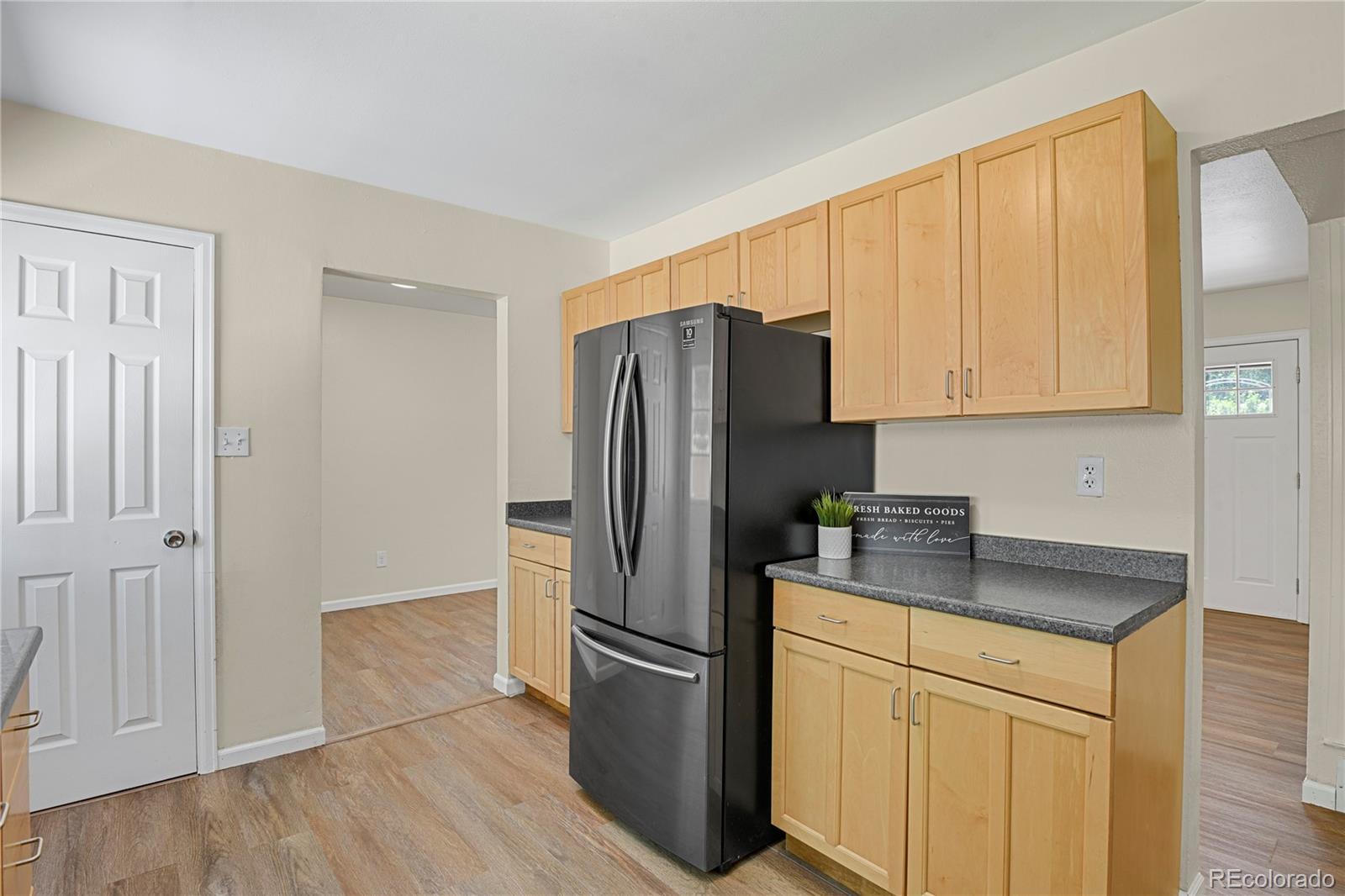 MLS Image #11 for 3211 n institute street,colorado springs, Colorado