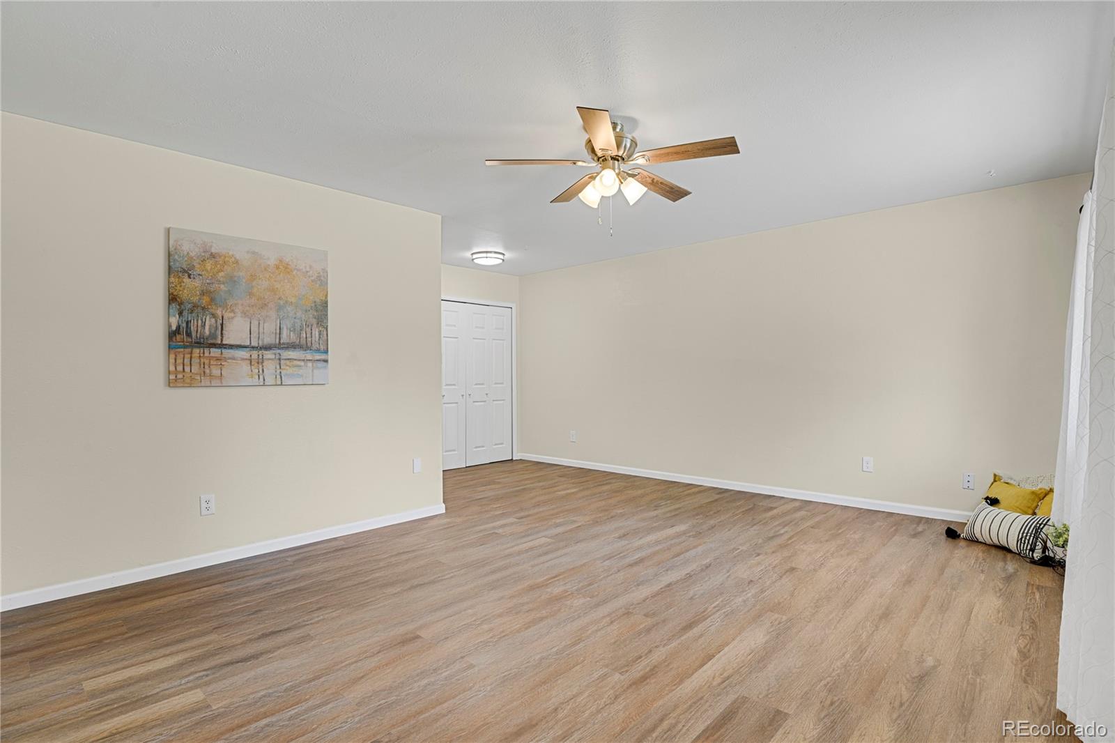 MLS Image #5 for 3211 n institute street,colorado springs, Colorado