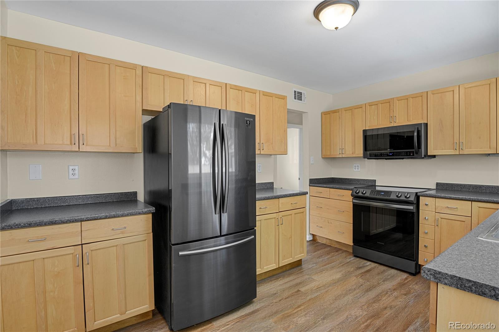 MLS Image #8 for 3211 n institute street,colorado springs, Colorado