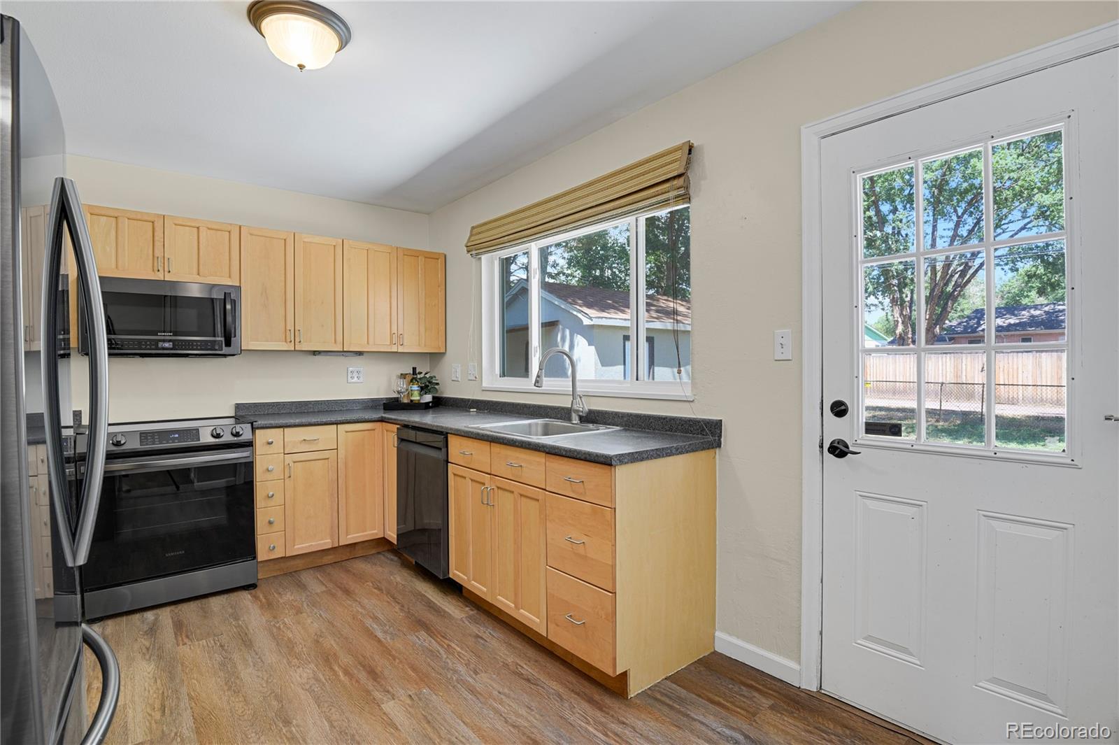MLS Image #9 for 3211 n institute street,colorado springs, Colorado