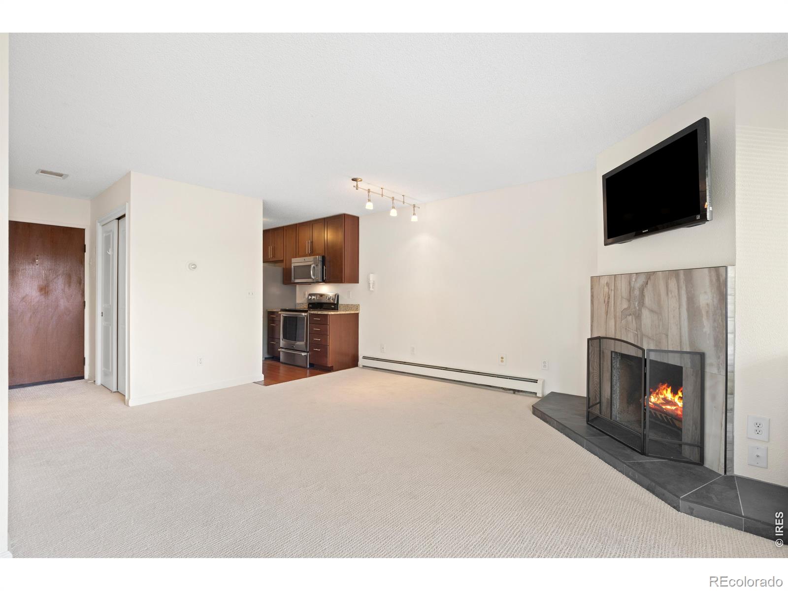 MLS Image #5 for 3120  corona trail,boulder, Colorado
