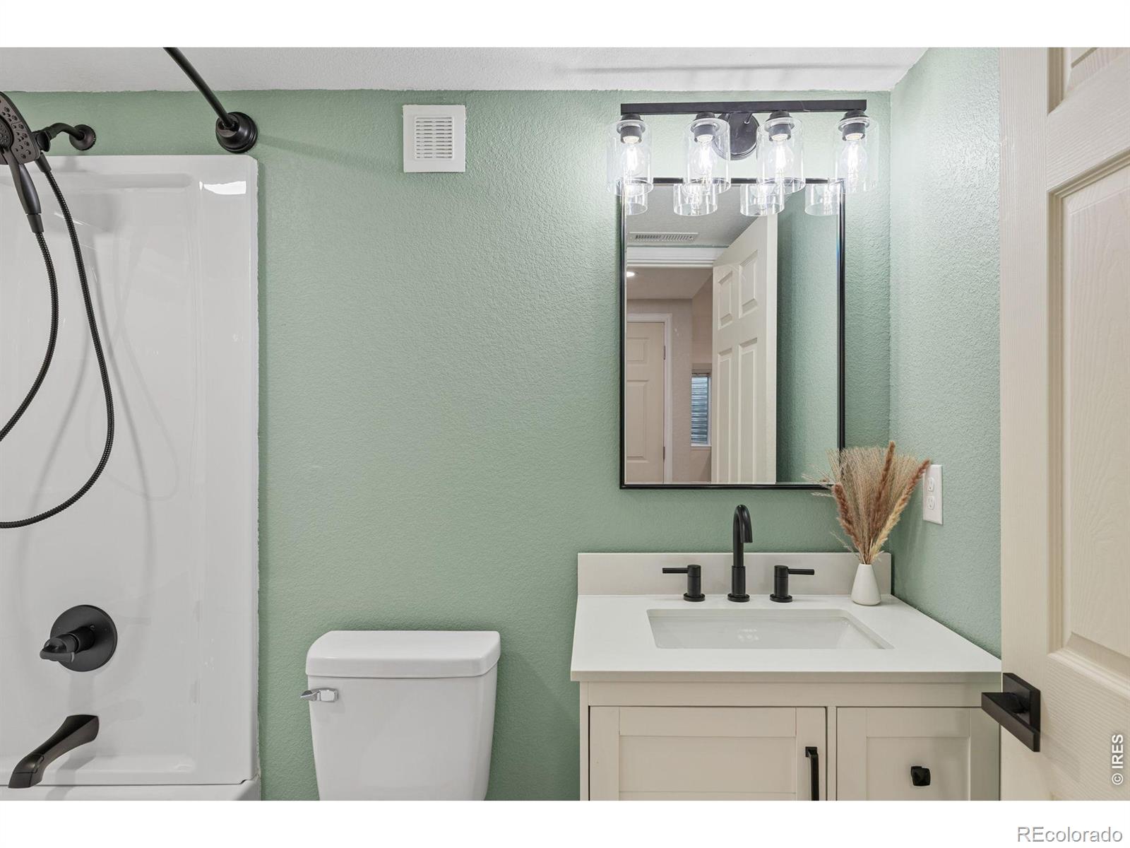 MLS Image #34 for 9712  queenscliffe drive,highlands ranch, Colorado